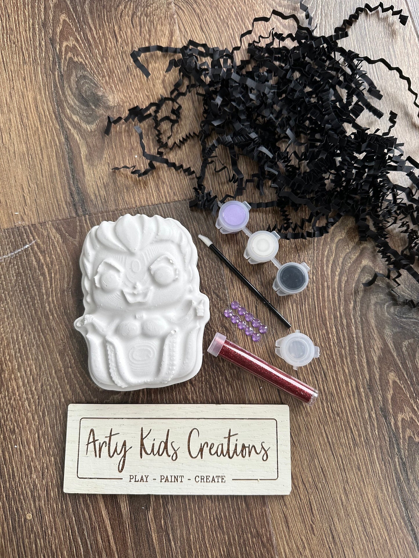 Paint Your own Ursula Party Bag ~ Villain ~ The Little Mermaid~ Rainy Day Activity ~ Party Bag ~ Party Favour~ Superheroes and Villains