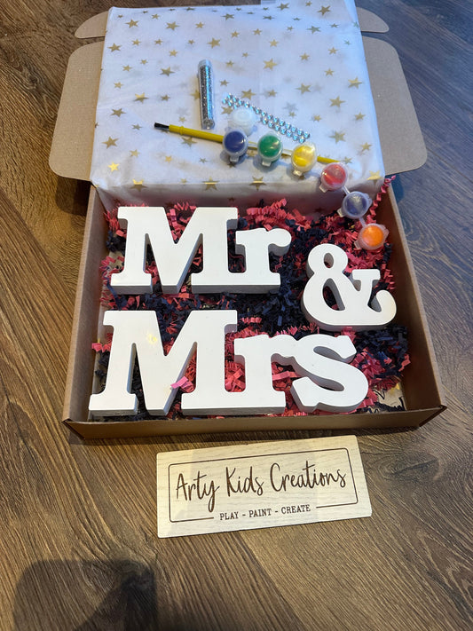 Paint Your Own Wedding Gift ~ Mr &  Mrs ~ Hobby ~ Wedding Favour~ Bride ~ Groom