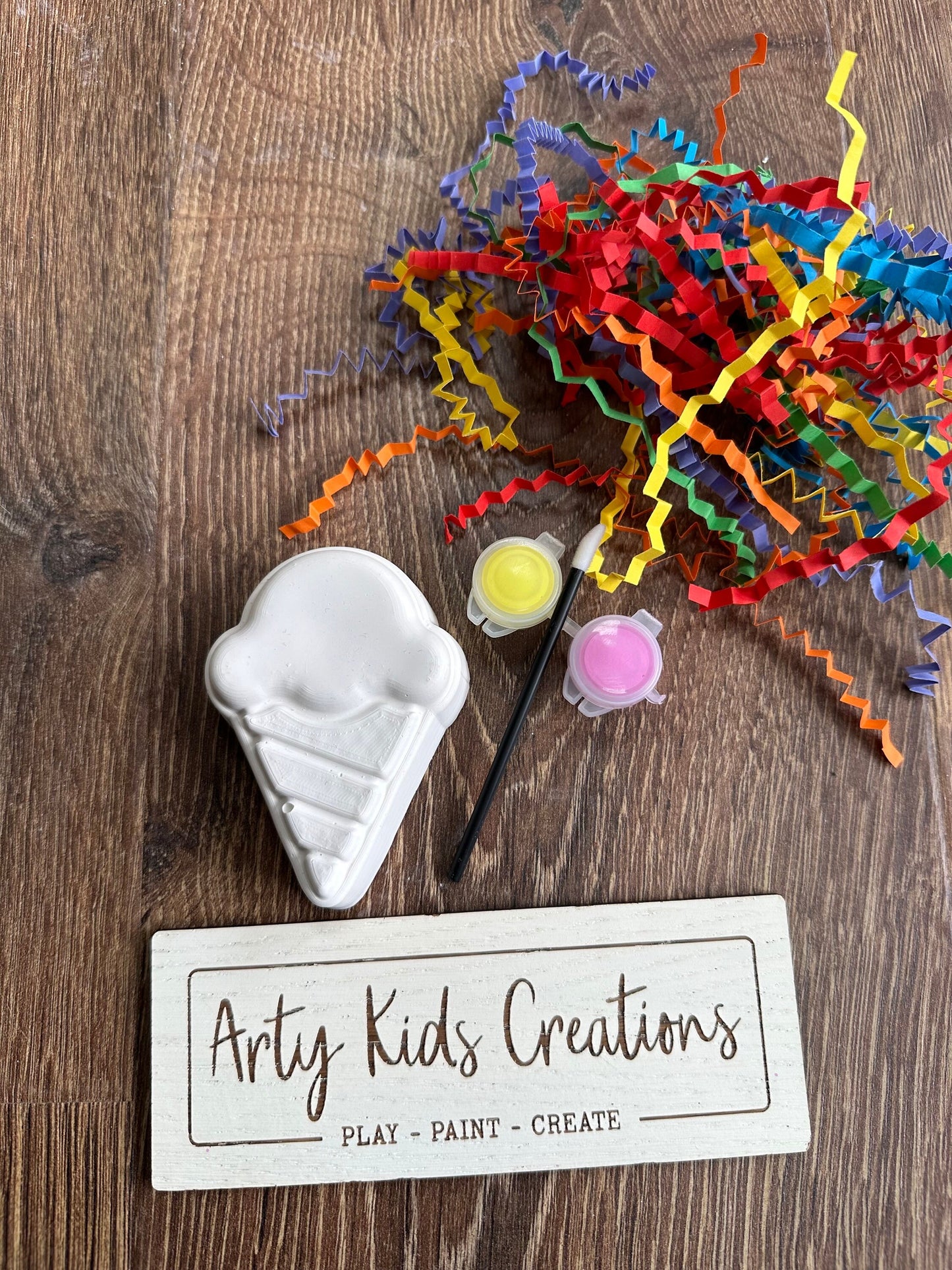 Paint Your Own Icecream ~ Party Bag ~ Party Favour~ Hobby ~ Craft Kit~ Rainy Day Activity