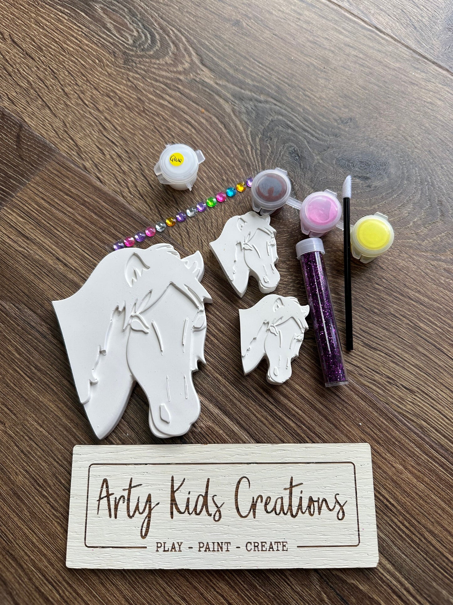 Paint Your Own Horse Head Craft Set~ Craft Kit ~ Rainy Day Activity ~ Hobby ~ Gift