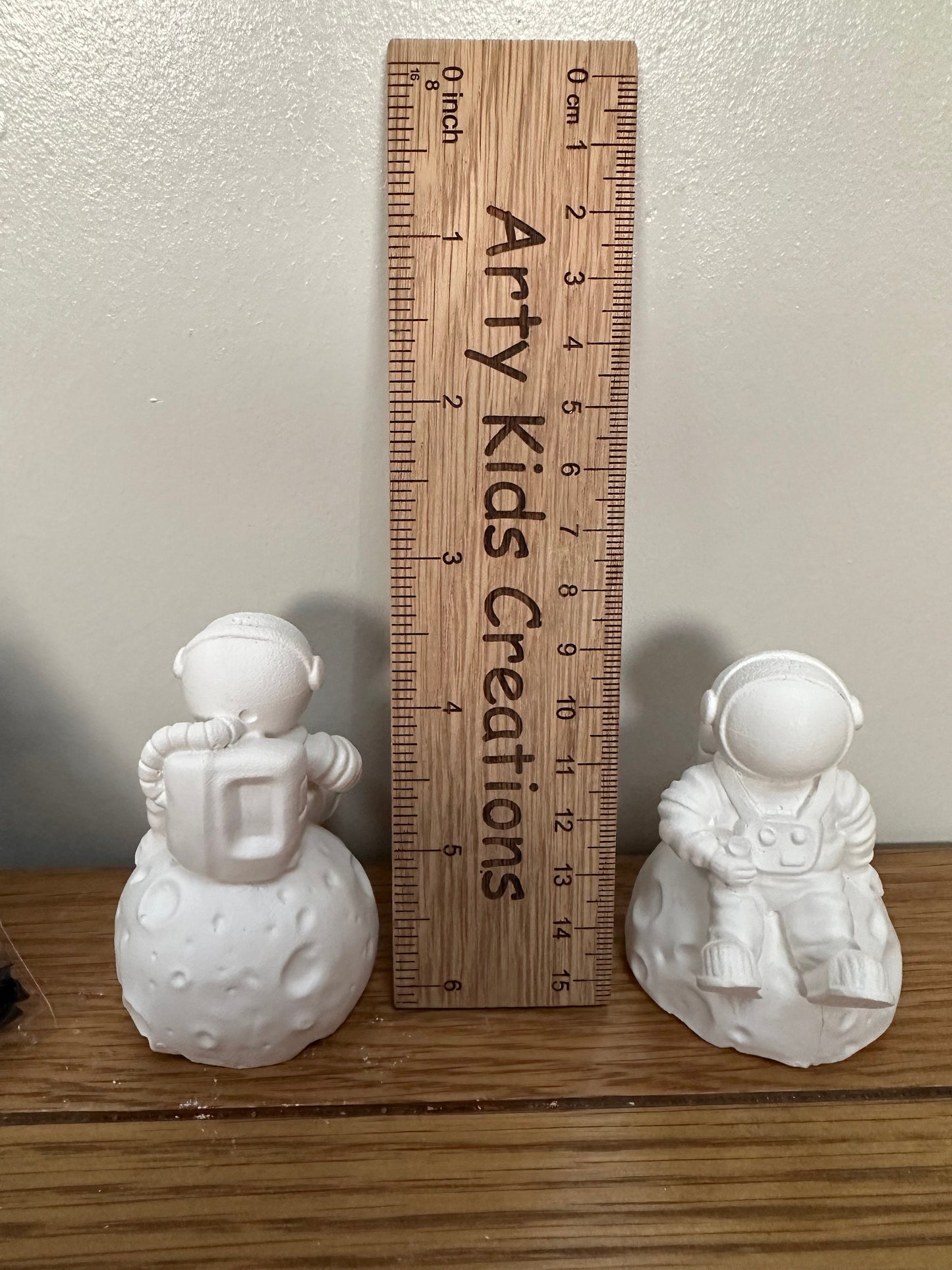 Paint Your Own Astronaut On The Moon ~ Spaceman~ Rocketman~Party Favour ~ Kids Crafts~ Freestanding~ 3d ~ Space~ Solar System